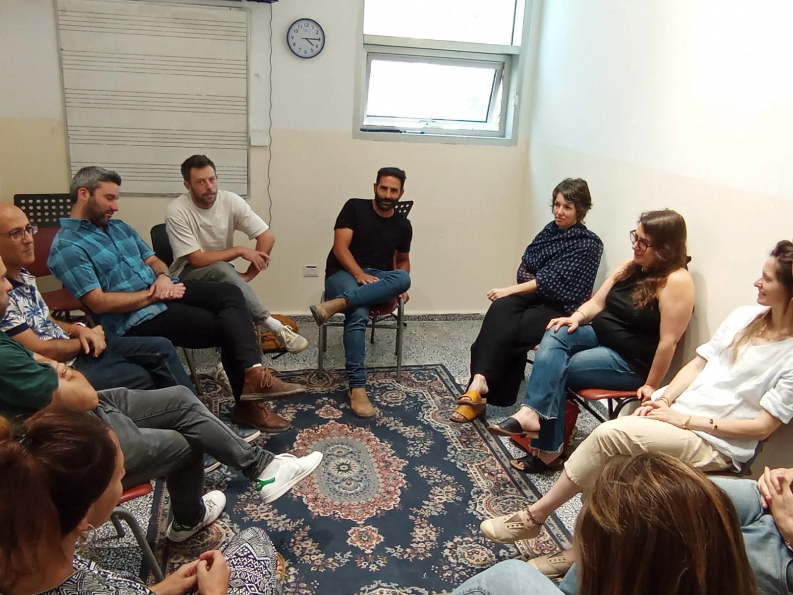 יום עיון מנחים